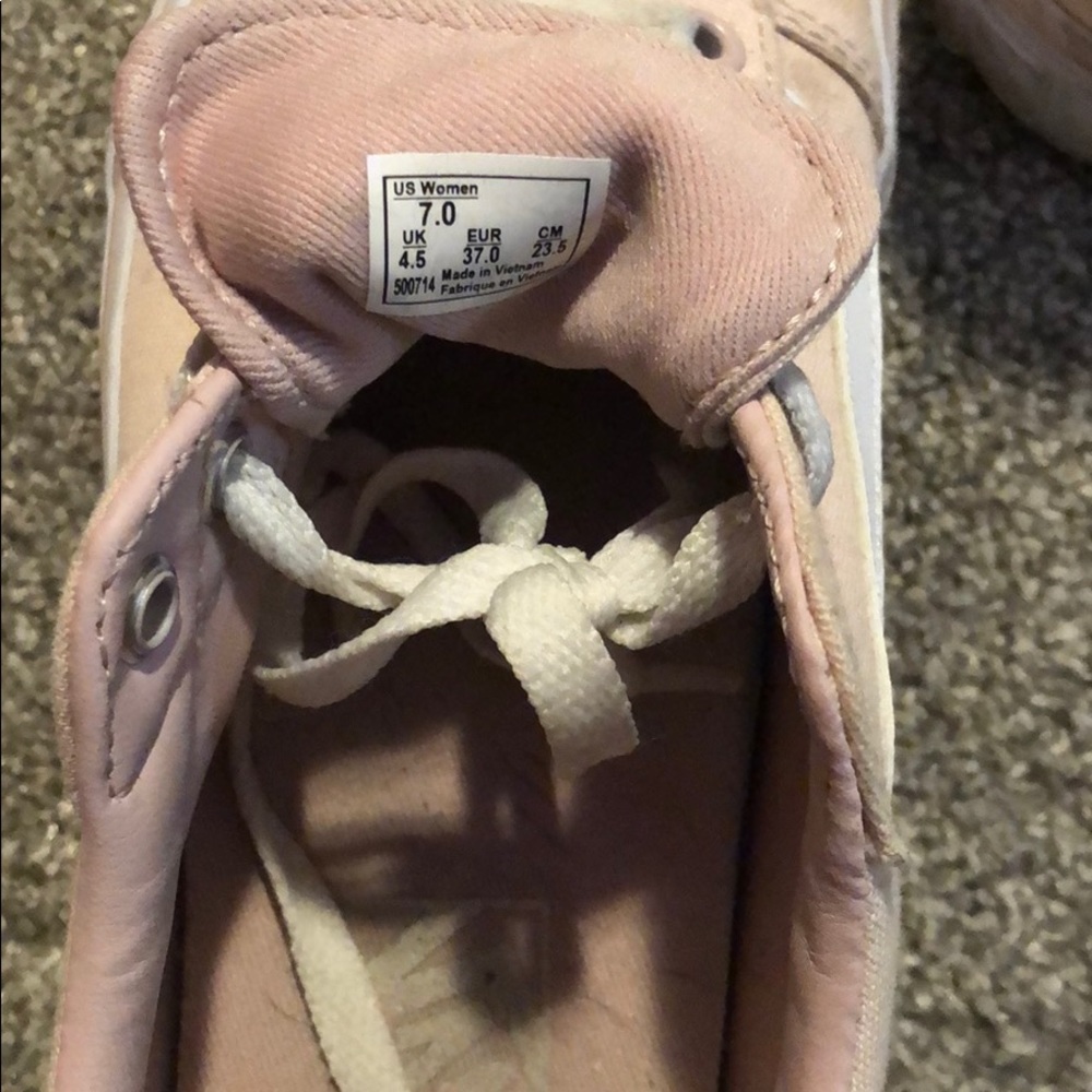 Pink vans - Picture 2 of 3